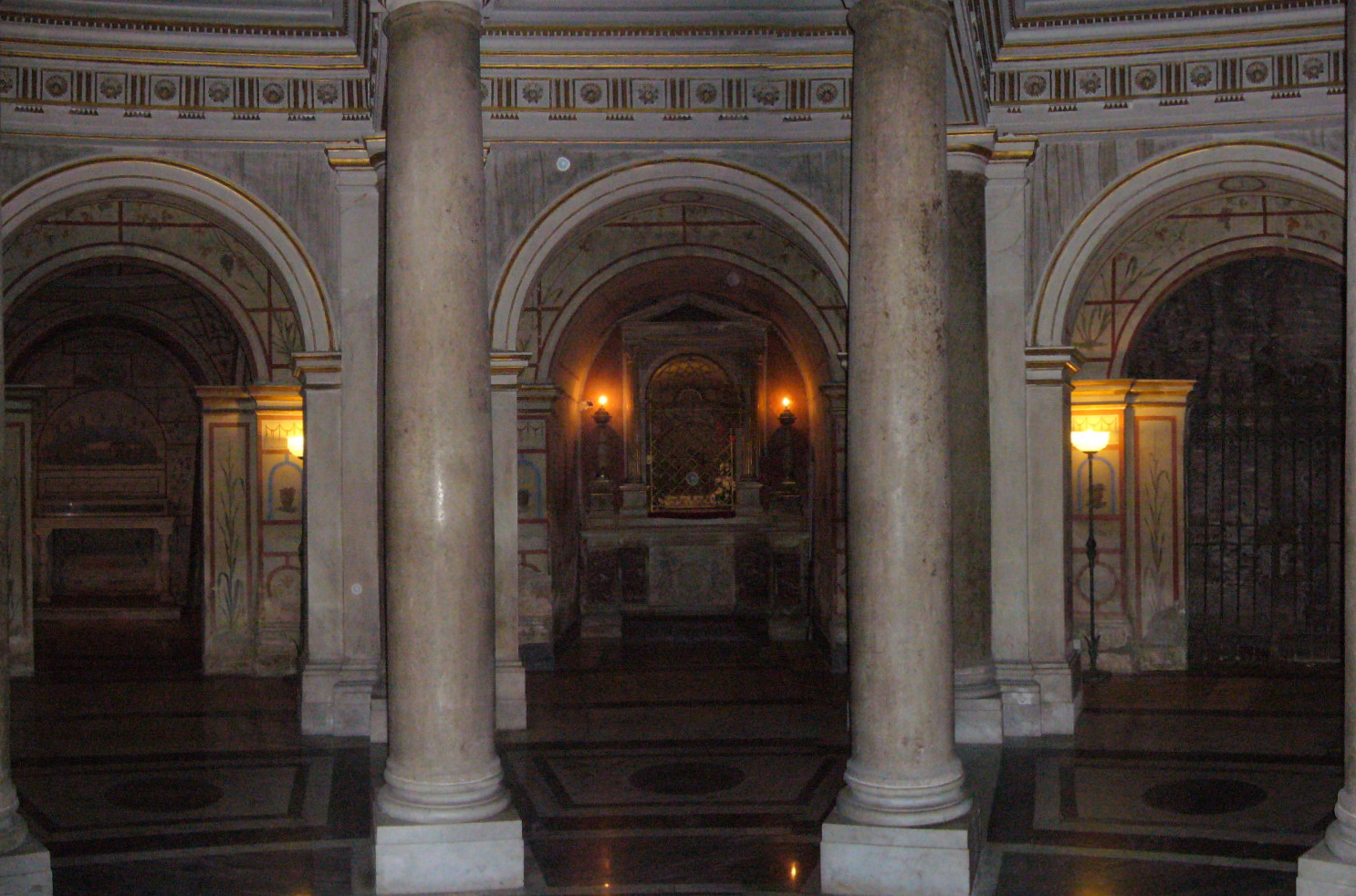 Cripta Basilica dei Santi Apostoli