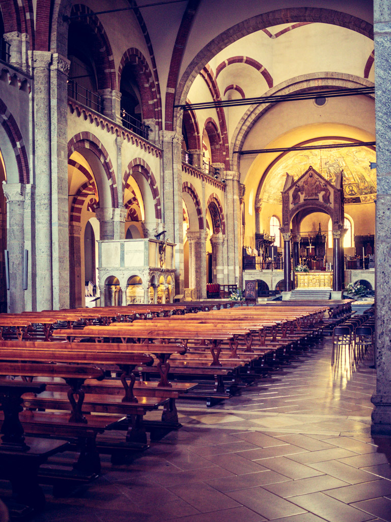 Interno Basilica di Sant'Ambrogio