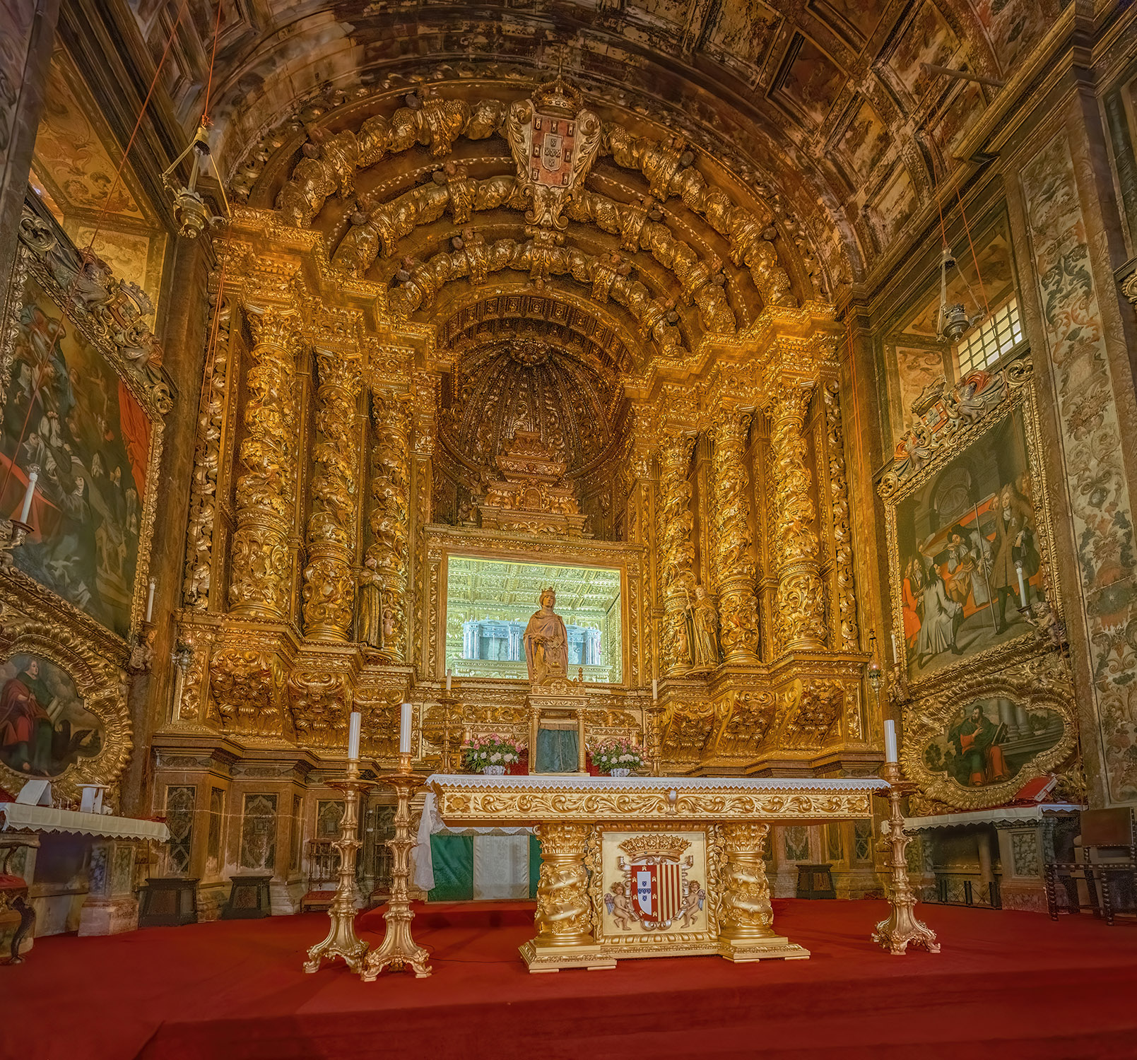 Monastero di Santa Clara-a-nova altare maggiore