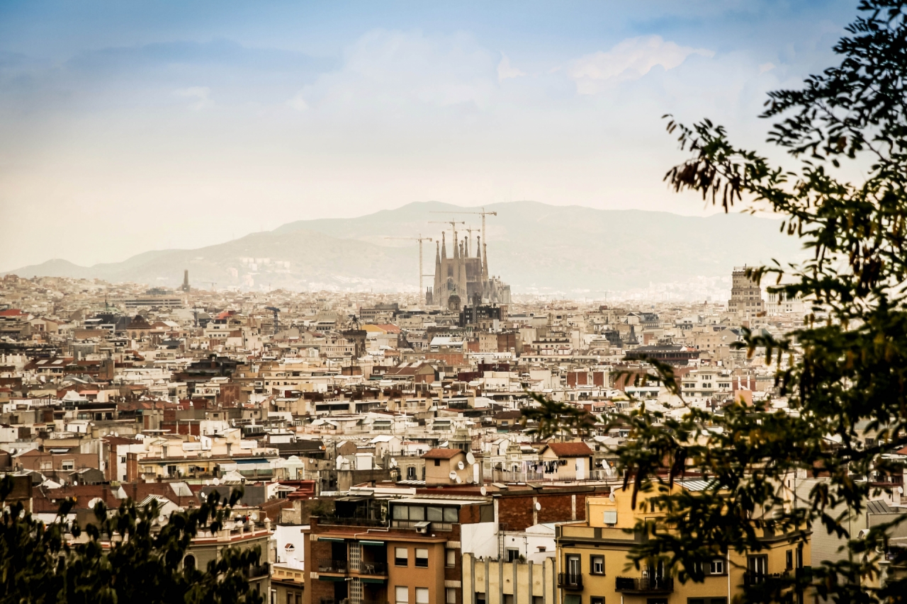 Sagrada Familia da lontano